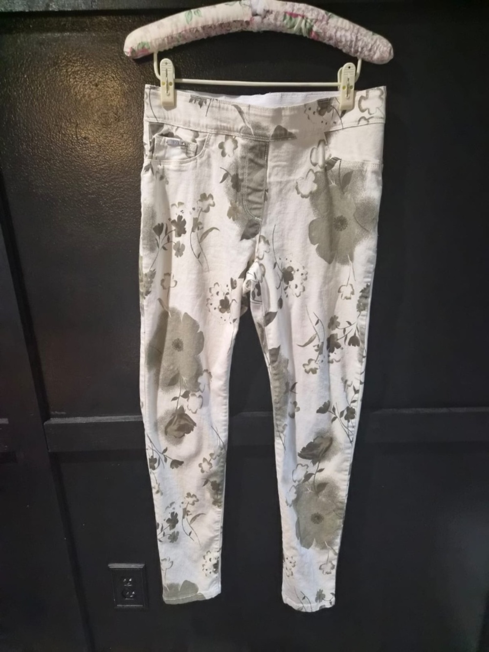 Coco + Carmen | Pants